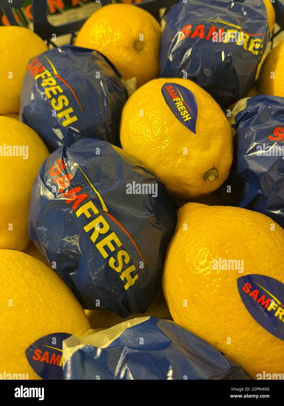 lemons, citrus fruits, SamFresh, Argentina, crates, fruits, warehouse, produce, agriculture, food supply, fruits storage, distribution, supply chain - Smartphone Captured Stock Image