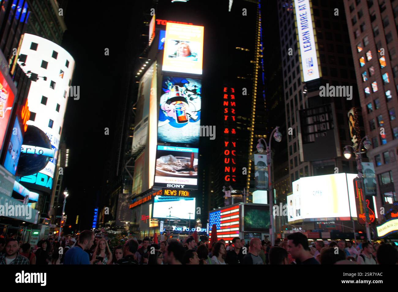 Times Square Iconic Sign Illuminated destination signs hi-res stock photography and images - Alamy