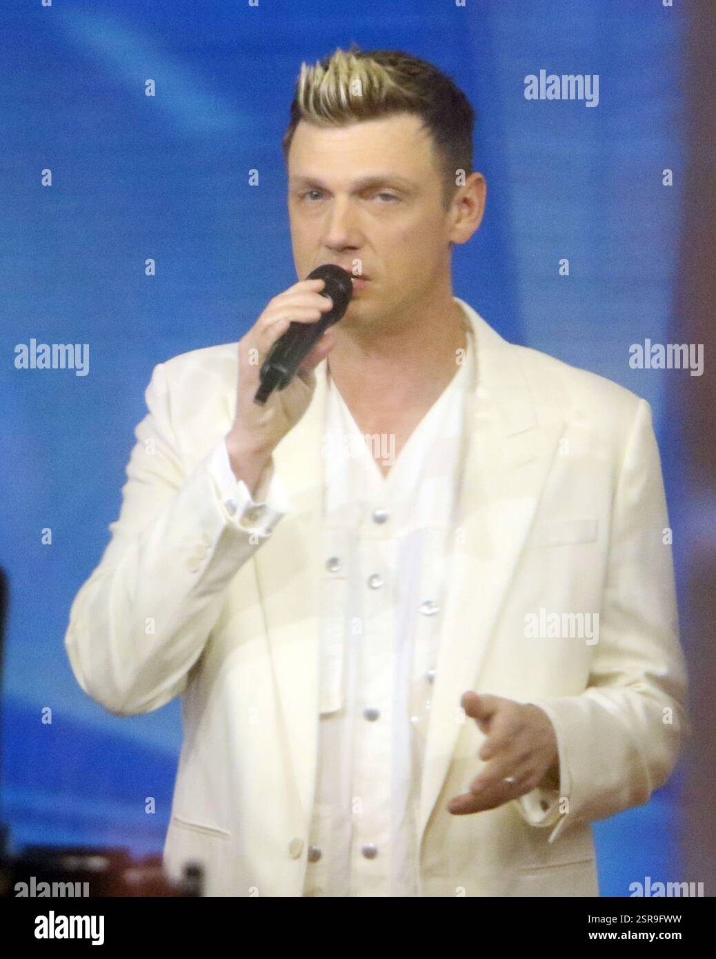 Edi Carter February 14, 2025 Nick Carter of Backstreet Boys perform on Today Show ...