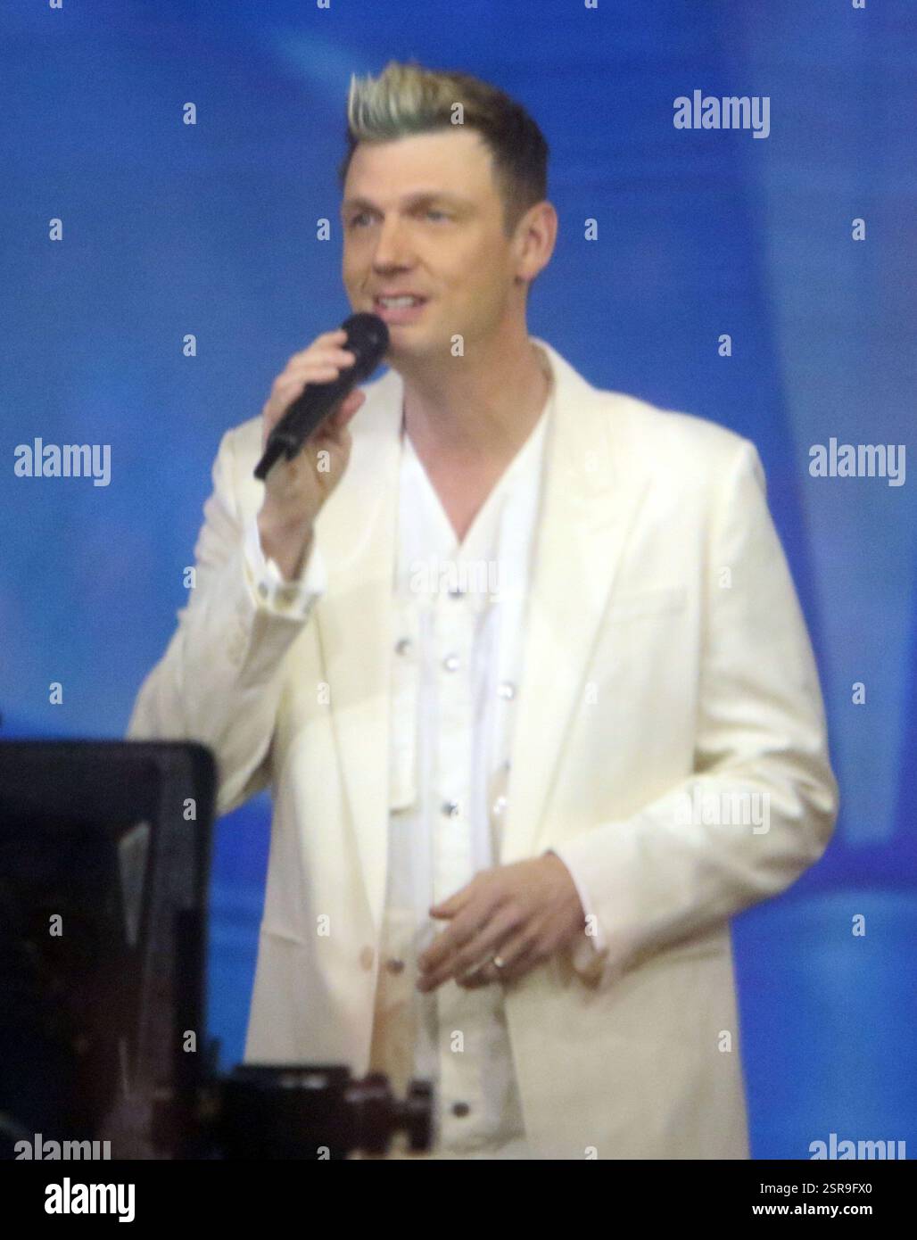 Edi Carter February 14, 2025 Nick Carter of Backstreet Boys perform on Today Show ...