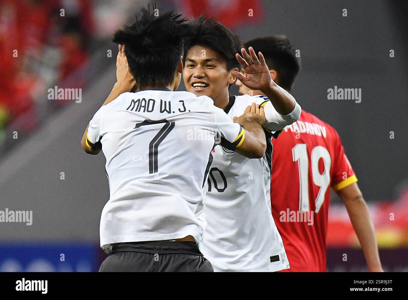 Shenzhen, China. 15 February, 2025. Jiwen Kuai #10 of China during the