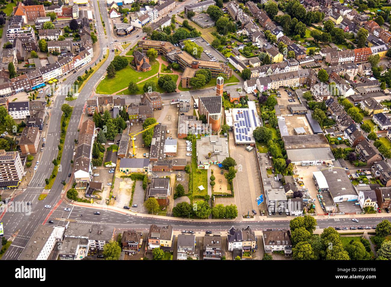  Aerial view, Heilig-Kreuz-Kirche Kulturkirche, Aldi supermarket with Illustration 