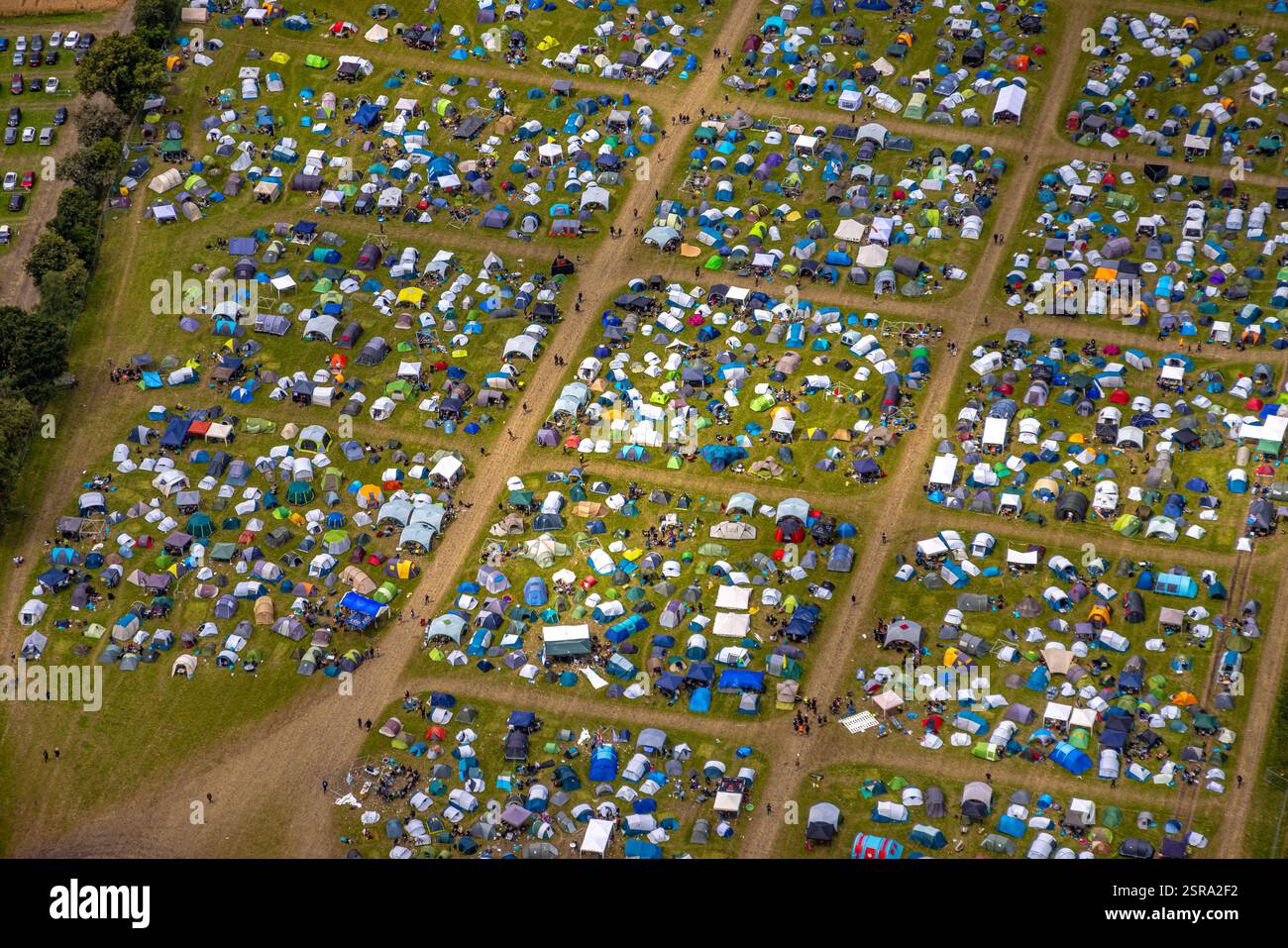 Luftbild, Ruhrpott-Rodeo 2024 Musikevent am Flugplatz Schwarze Heide, Zeltplatz, Kirchhellen-Nord-West, Bottrop, Ruhrgebiet, Nordrhein-Westfalen, Deut Stock Photo