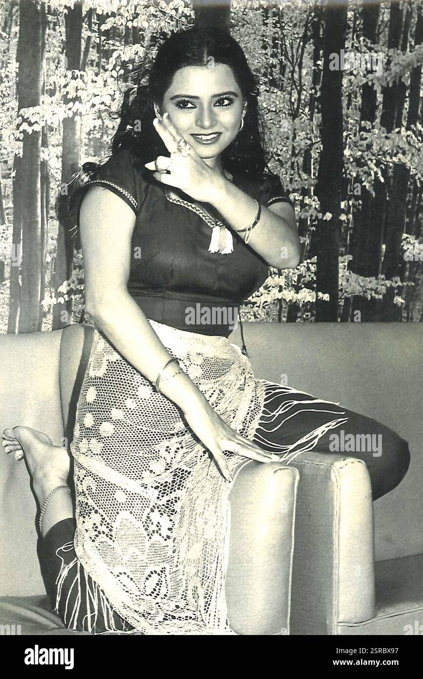 Kajal hi-res stock photography and images - Alamy