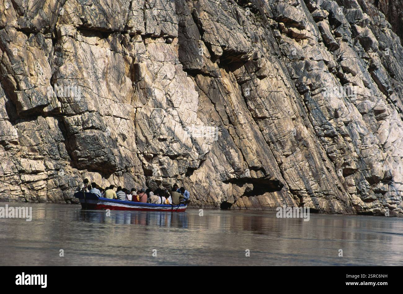 Boating at Marble rocks in river Narmada, Bedaghat, Jabalpur, Madhya ...