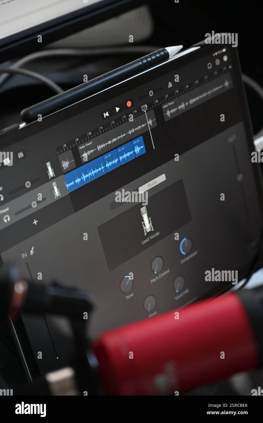 Tracking booth hi-res stock photography and images - Alamy
