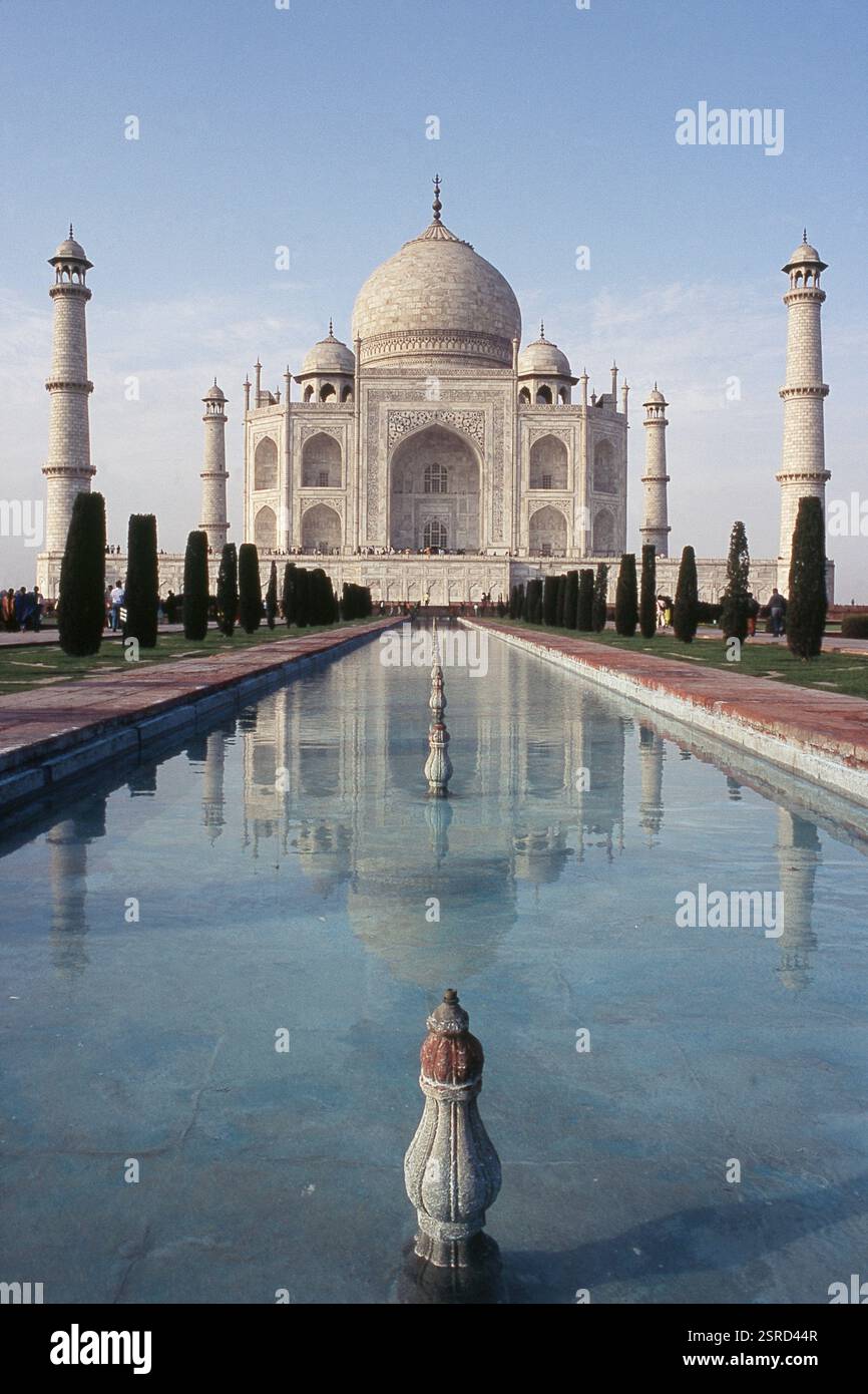 Taj Mahal main image 0