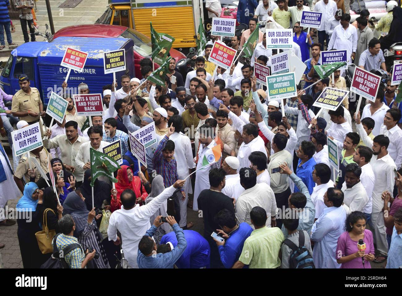 Aimim Rally Majlis e hi-res stock photography and images - Alamy