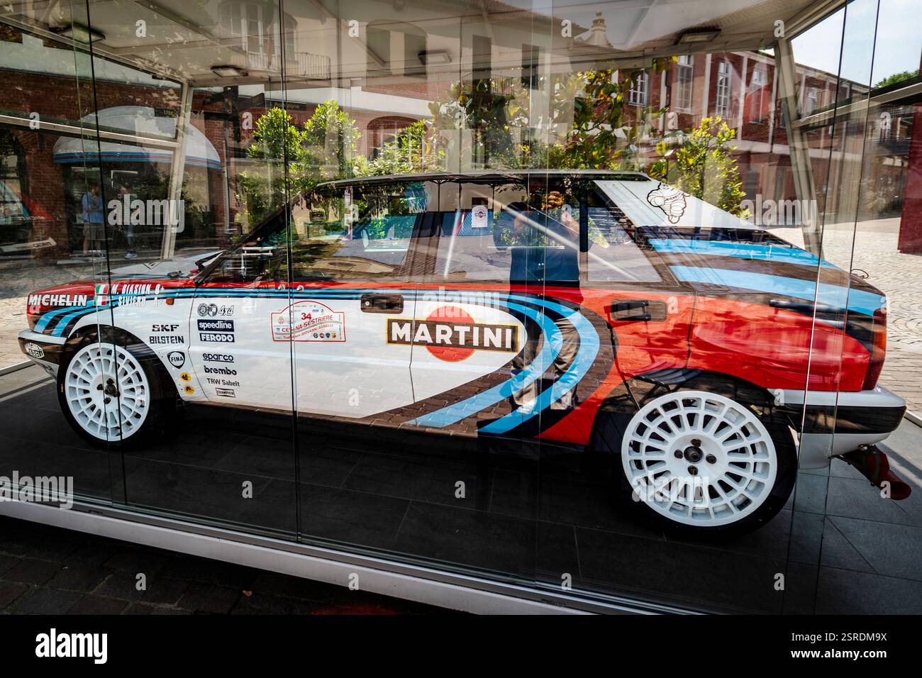 Plaque Décorative Martini Racing – Logo Rallye – Impression 3D – Pour Bureau Ou étagère