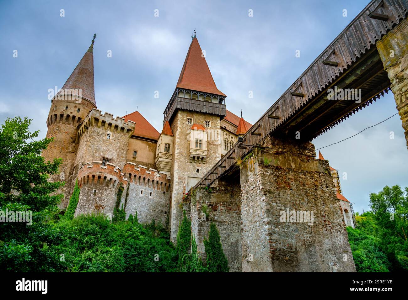 Corvin Castle (Castelul Corvinilor) or Hunyad Castle (Castelul ...