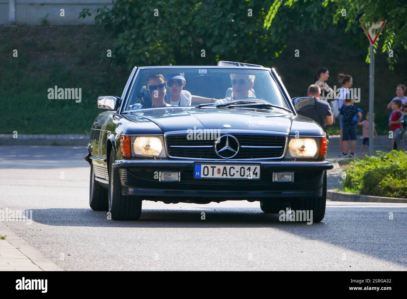 Mercedes r107 hi-res stock photography and images - Alamy