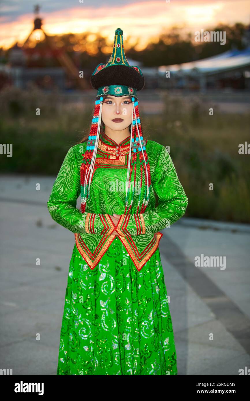 Mongolian girl wearing traditional costume of the Mongolian Stock Photo ...