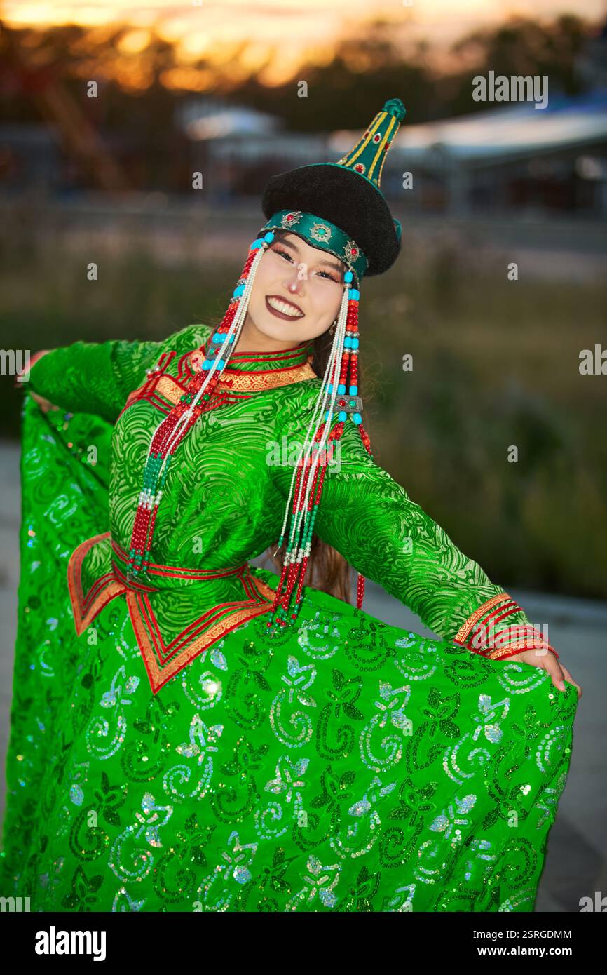 Mongolian girl wearing traditional costume of the Mongolian Stock Photo ...