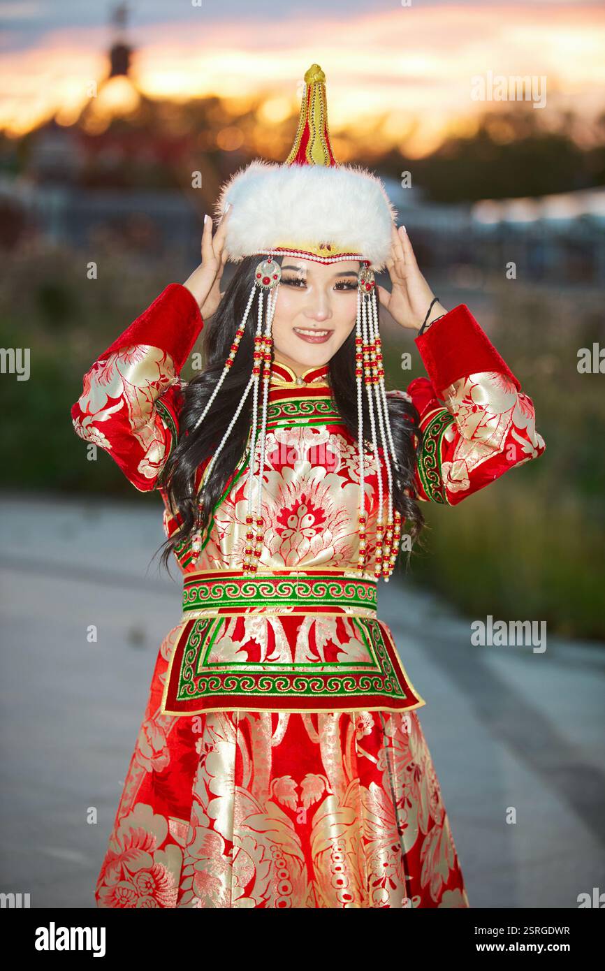 Mongolian girl wearing traditional costume of the Mongolian Stock Photo ...
