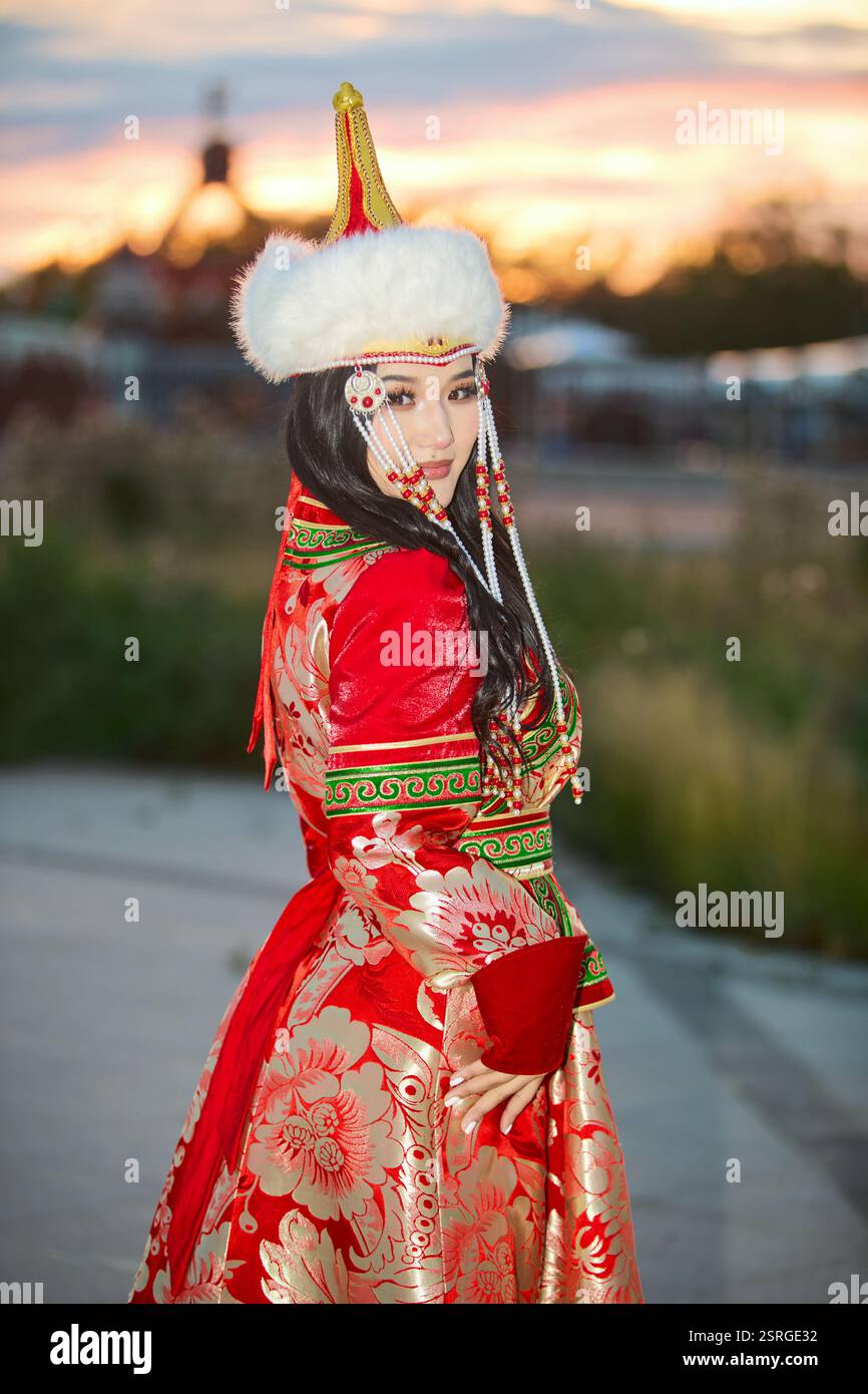 Mongolian girl wearing traditional costume of the Mongolian Stock Photo ...