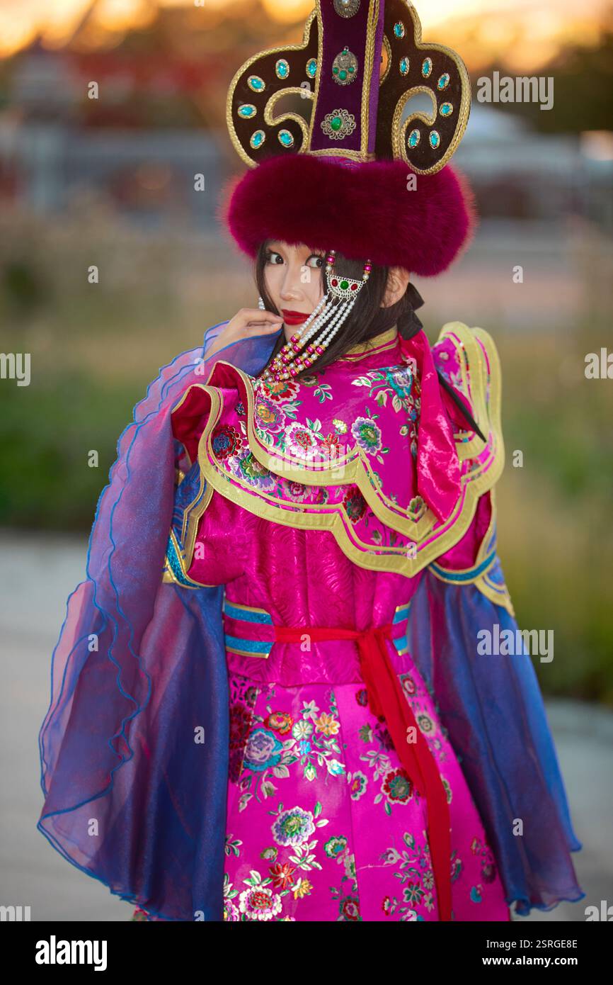 Mongolian girl wearing traditional costume of the Mongolian Stock Photo ...
