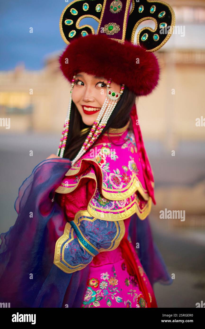 Mongolian girl wearing traditional costume of the Mongolian Stock Photo ...