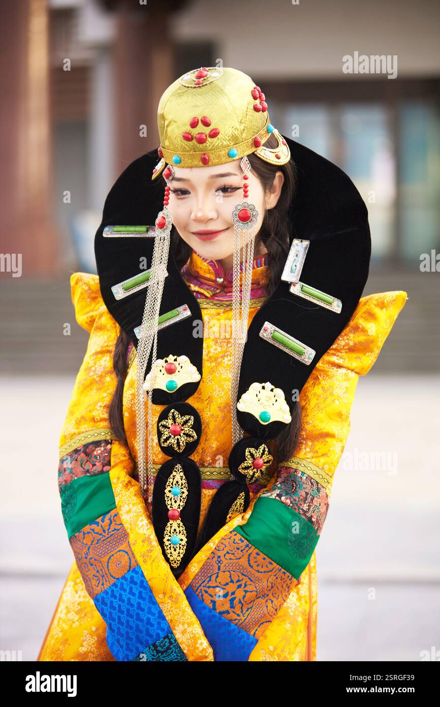 Mongolian girl wearing traditional costume of the Mongolian Stock Photo ...