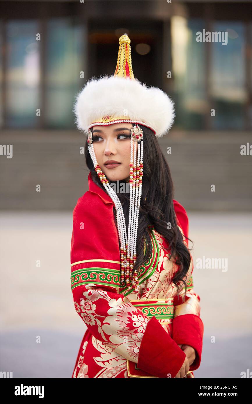 Mongolian girl wearing traditional costume of the Mongolian Stock Photo ...