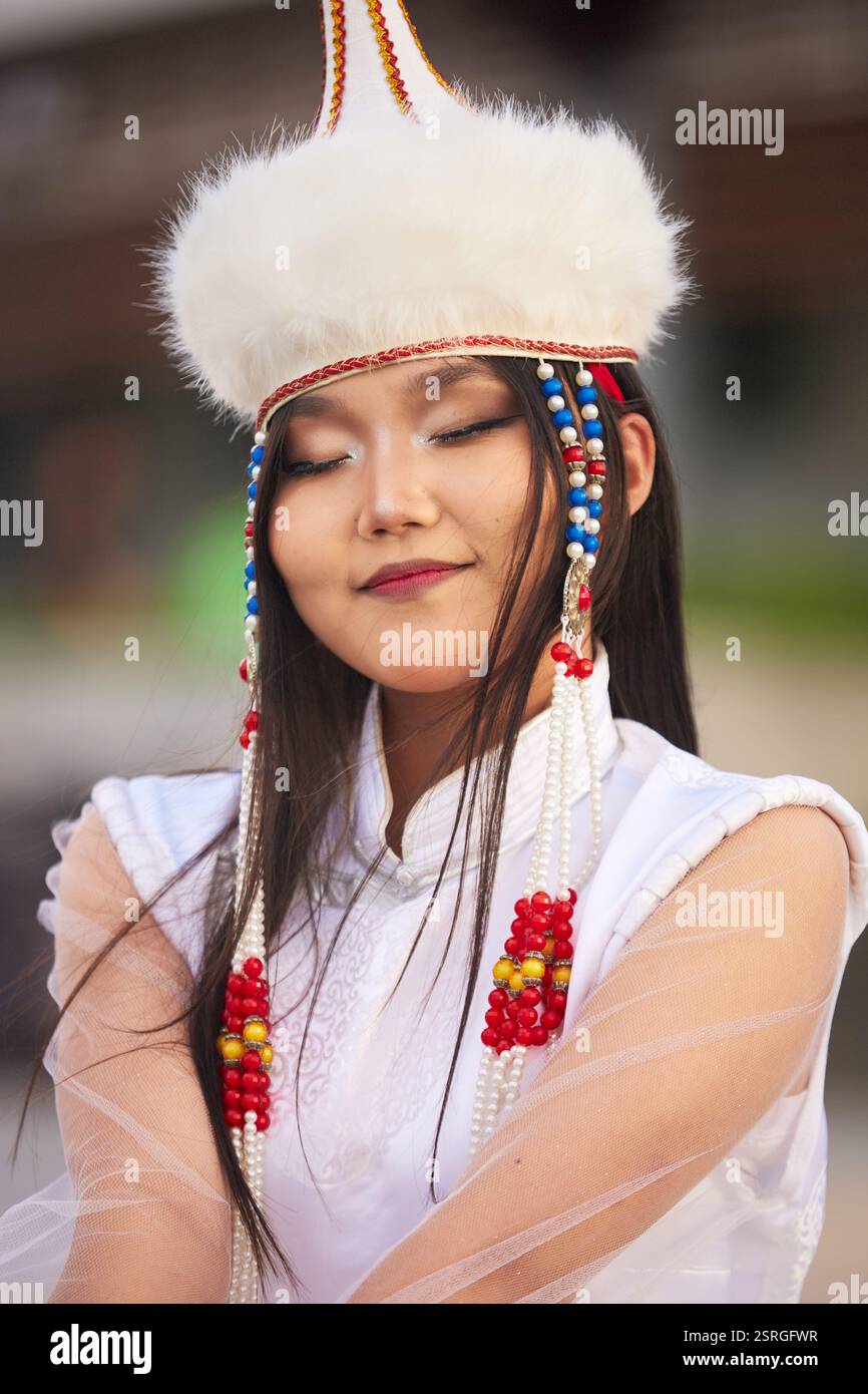 Mongolian girl wearing traditional costume of the Mongolian Stock Photo ...