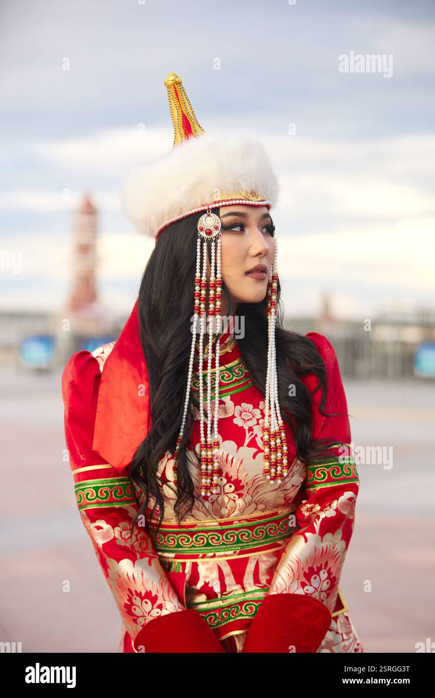 Mongolian girl wearing traditional costume of the Mongolian Stock Photo ...