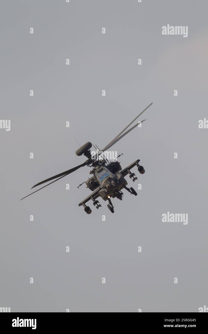 Ah 64 apache helicopter hi-res stock photography and images Ah 64 apache helicopter hi-res stock photography and images
