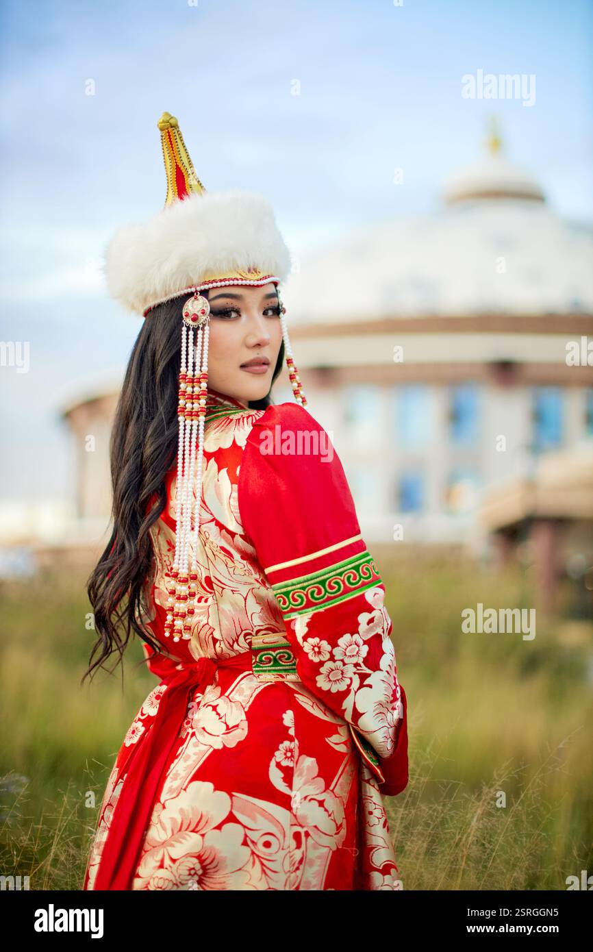 Mongolian girl wearing traditional costume of the Mongolian Stock Photo ...