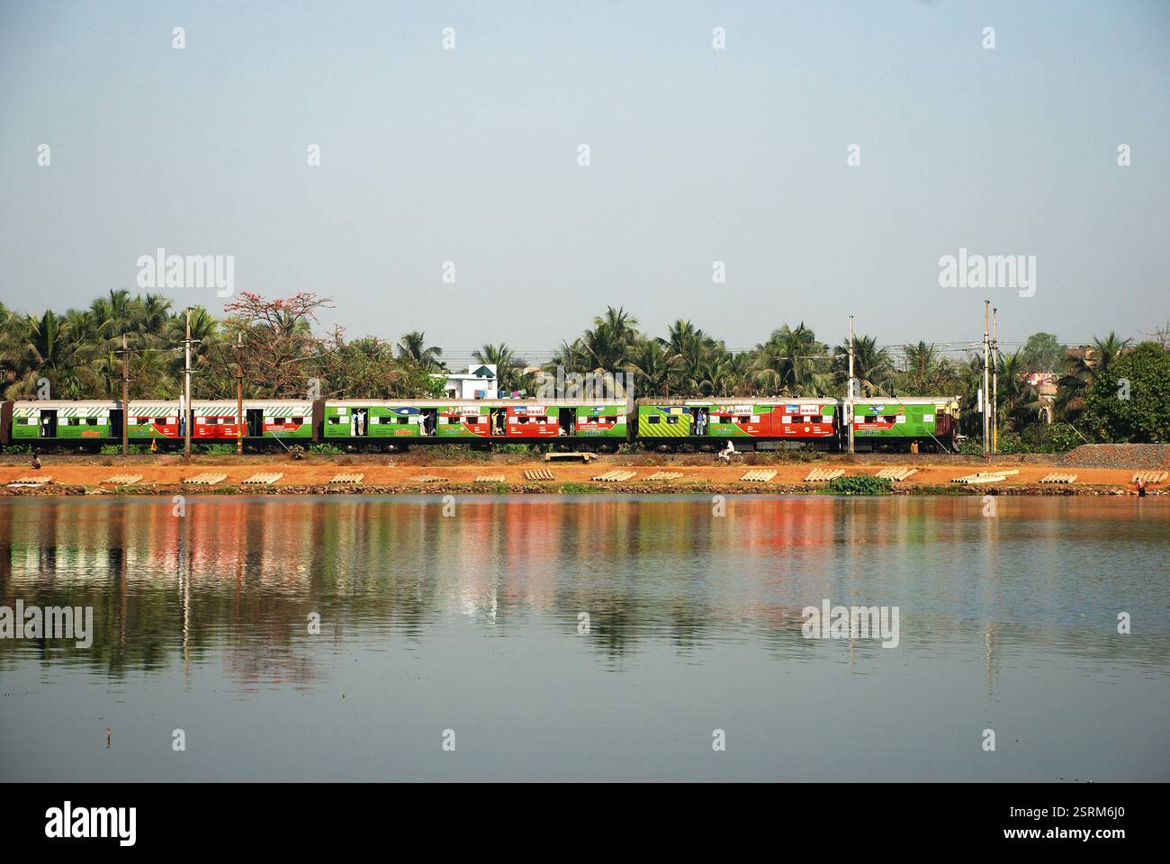Kolkata calcutta transport system hi-res stock photography and images ...