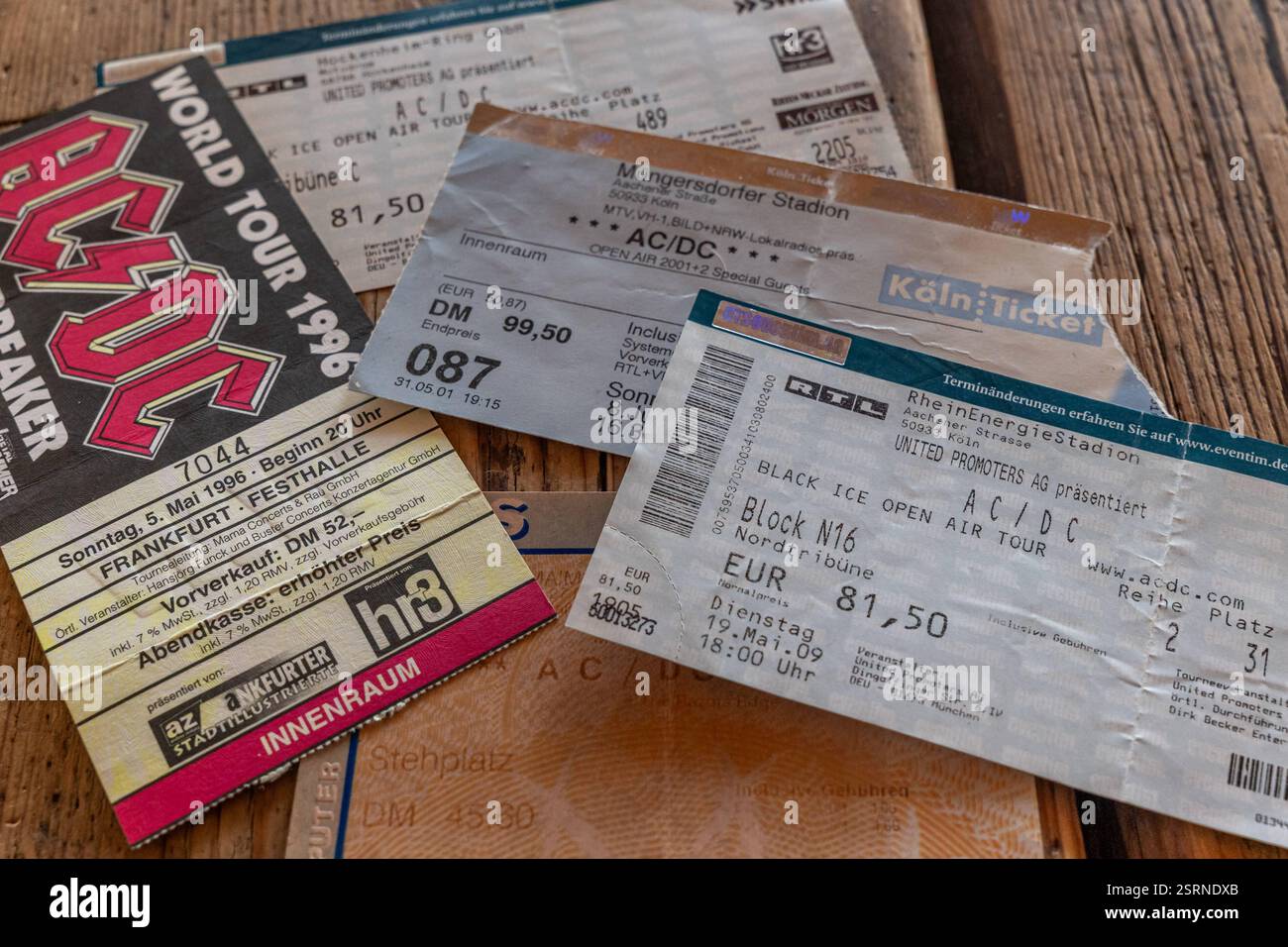 Ticketinflation hi-res stock photography and images - Alamy