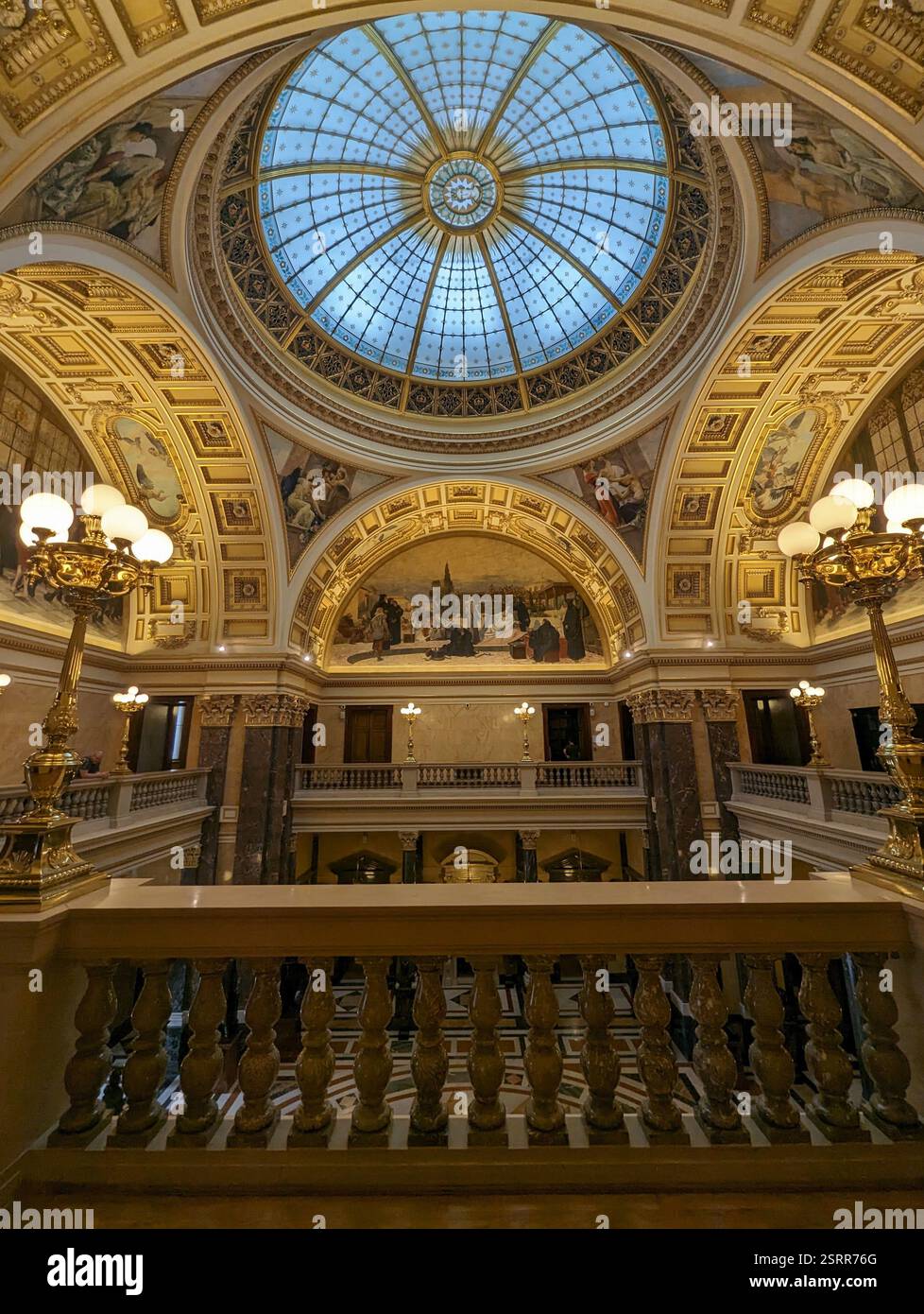 A masterpiece of history and elegance—Prague’s National Museum showcases art, architecture, and heritage in perfect harmony. - Smartphone Captured Stock Image