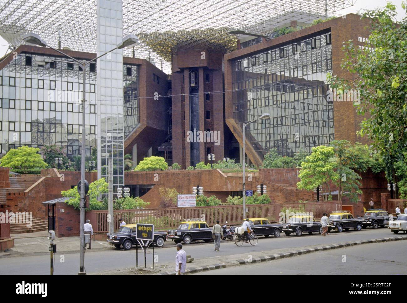 NATIONAL STOCK EXCHANGE ADDRESS MUMBAI visual data 8