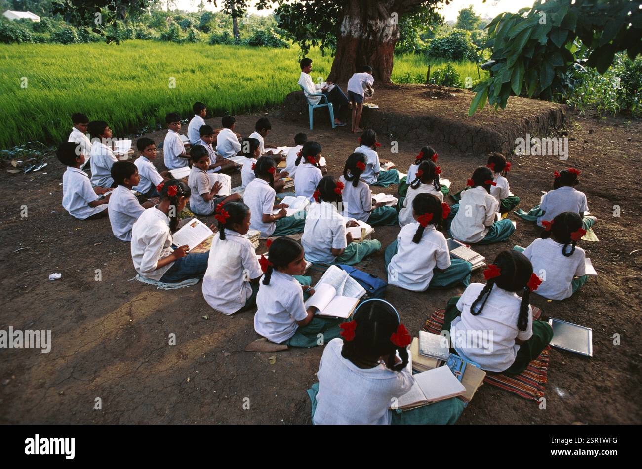 Education in rural india hi-res stock photography and images - Alamy