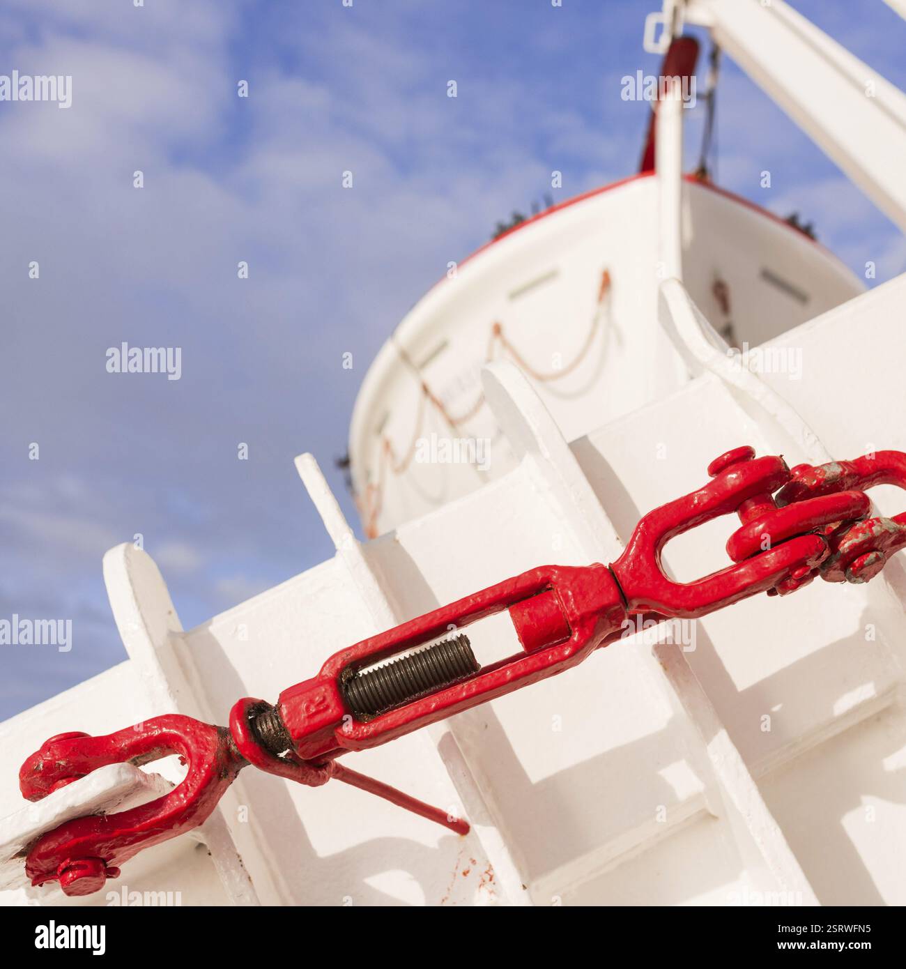 Empty lifeboat rescue people hi-res stock photography and images - Alamy