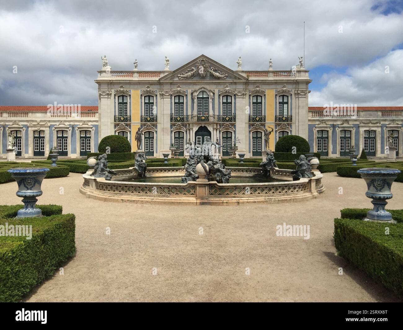 Queluz National Palace. Rococo and Neoclassical architecture. Fountain ...