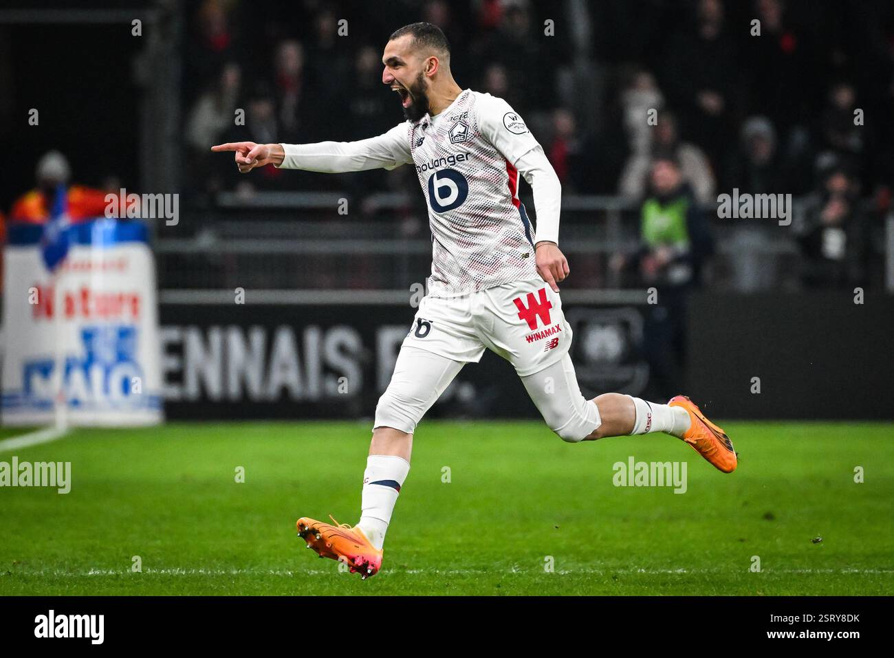 Nabil BENTALEB of Lille celebrates his goal during the French ...