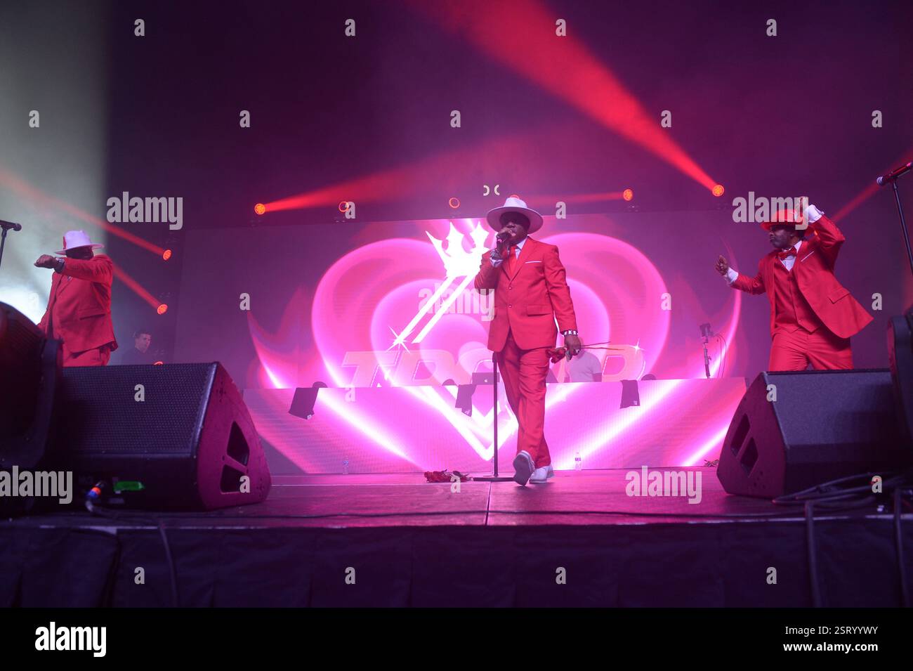 MIAMI, FLORIDA - FEBRUARY 14: R&B Group Troop performs live on stage ...