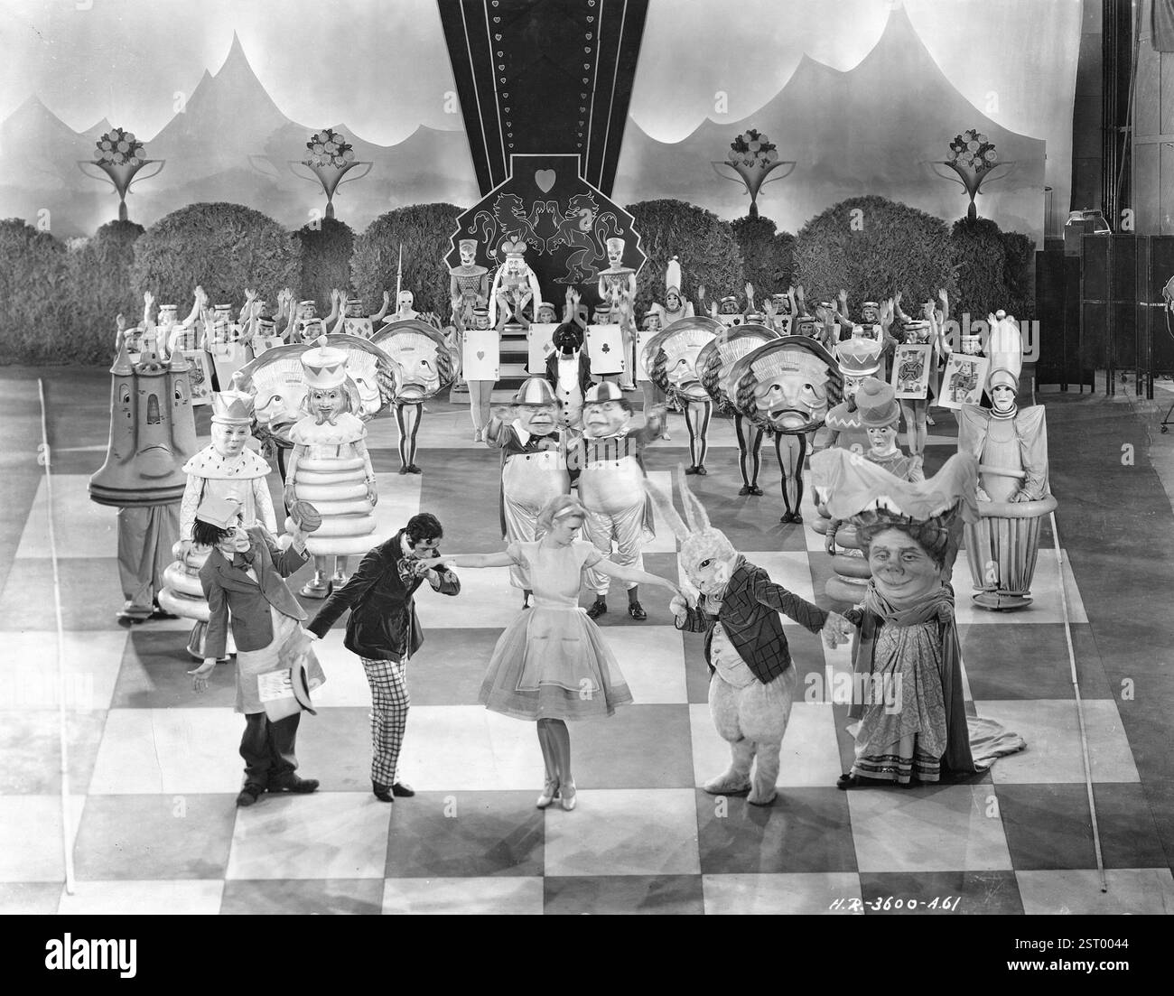 PUTTIN' ON THE RITZ [US 1930] JOAN BENNETT as Alice PUTTIN' ON THE RITZ ...