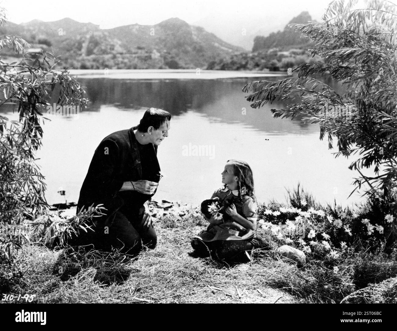 FRANKENSTEIN BORIS KARLOFF, MARILYN HARRIS     Date: 1931 Stock Photo