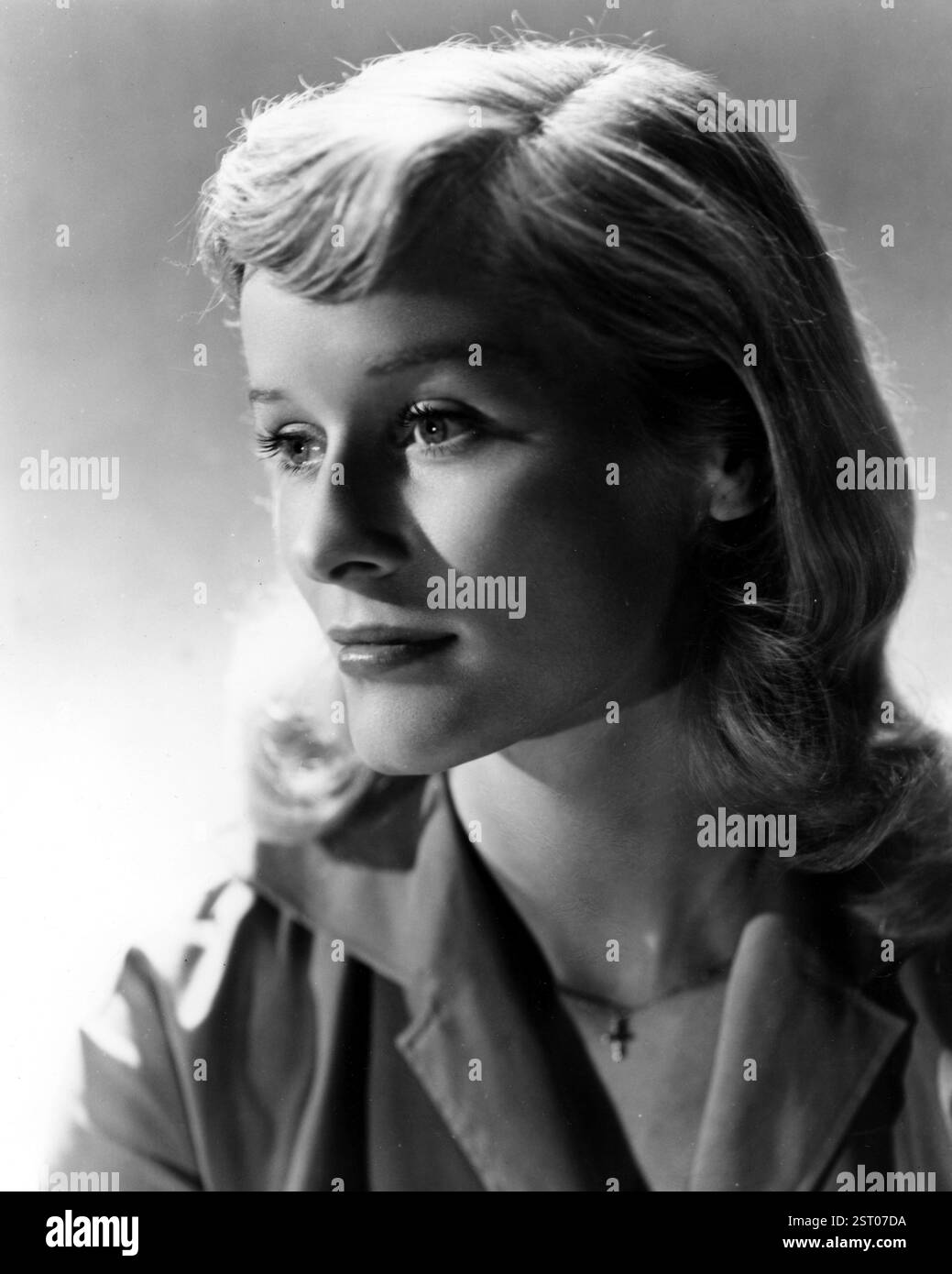 VIRGINIA MCKENNA [b.1931] British actress     Date: 1931 Stock Photo