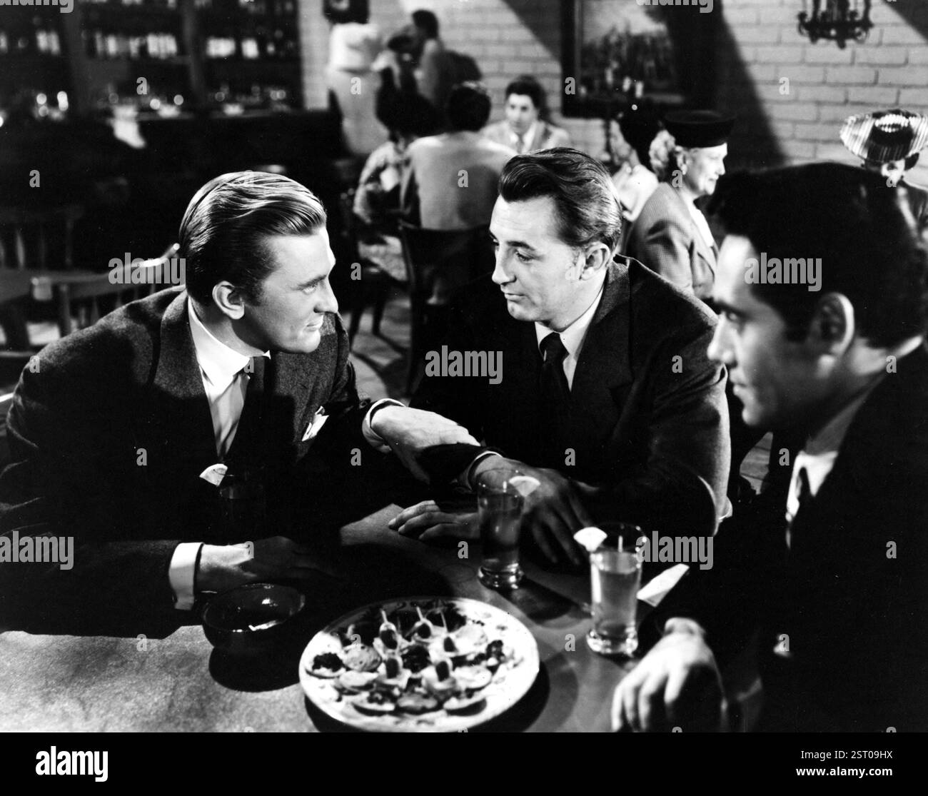 OUT OF THE PAST [US 1947] aka BUILD MY GALLOWS HIGH KIRK DOUGLAS ...