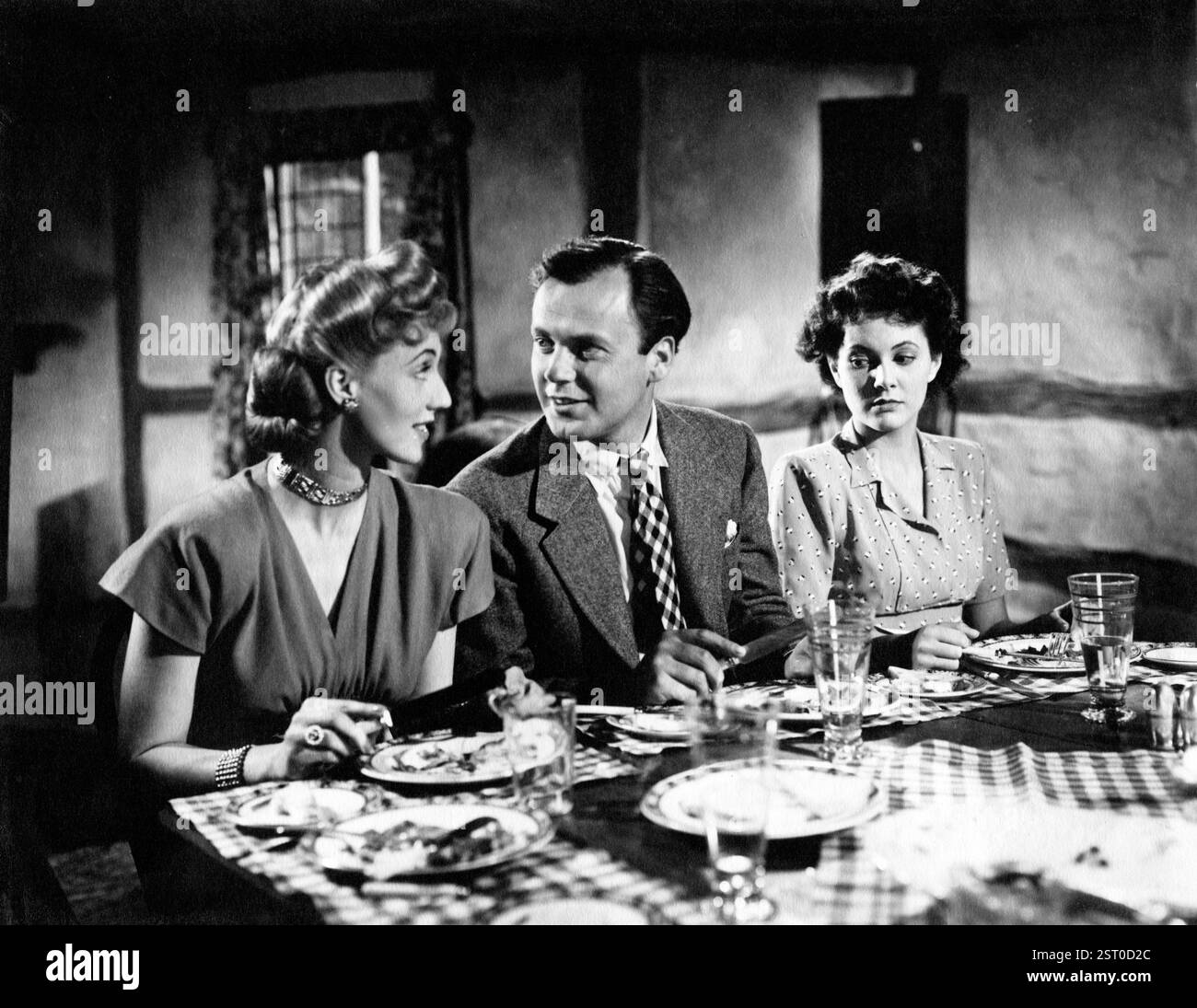 QUIET WEEKEND [BR 1946]  HELEN SHINGLER, DEREK FARR, BARBARA WHITE     Date: 1946 Stock Photo