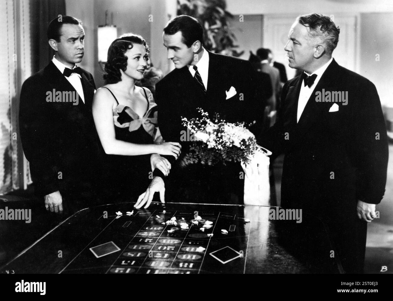 TARNISHED ANGEL [US 1938]  [l-r] PAUL GUILFOYLE, SALLY EILERS, LEE BOWMAN, [unidentified]     Date: 1938 Stock Photo