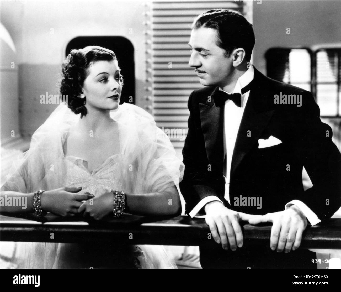 LIBELED LADY [US 1936] MYRNA LOY, WILLIAM POWELL Date: 1936 Stock Photo ...