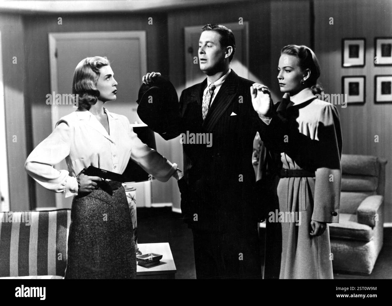 TOO LATE FOR TEARS [US 1949]  LIZABETH SCOTT, DON DEFORE, KRISTINE MILLER     Date: 1949 Stock Photo
