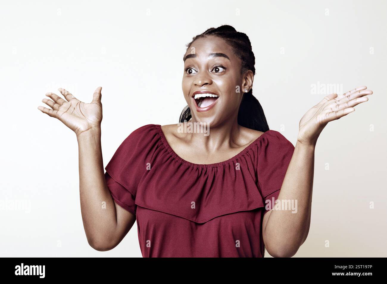 Cool millennial black lady hi-res stock photography and images - Alamy