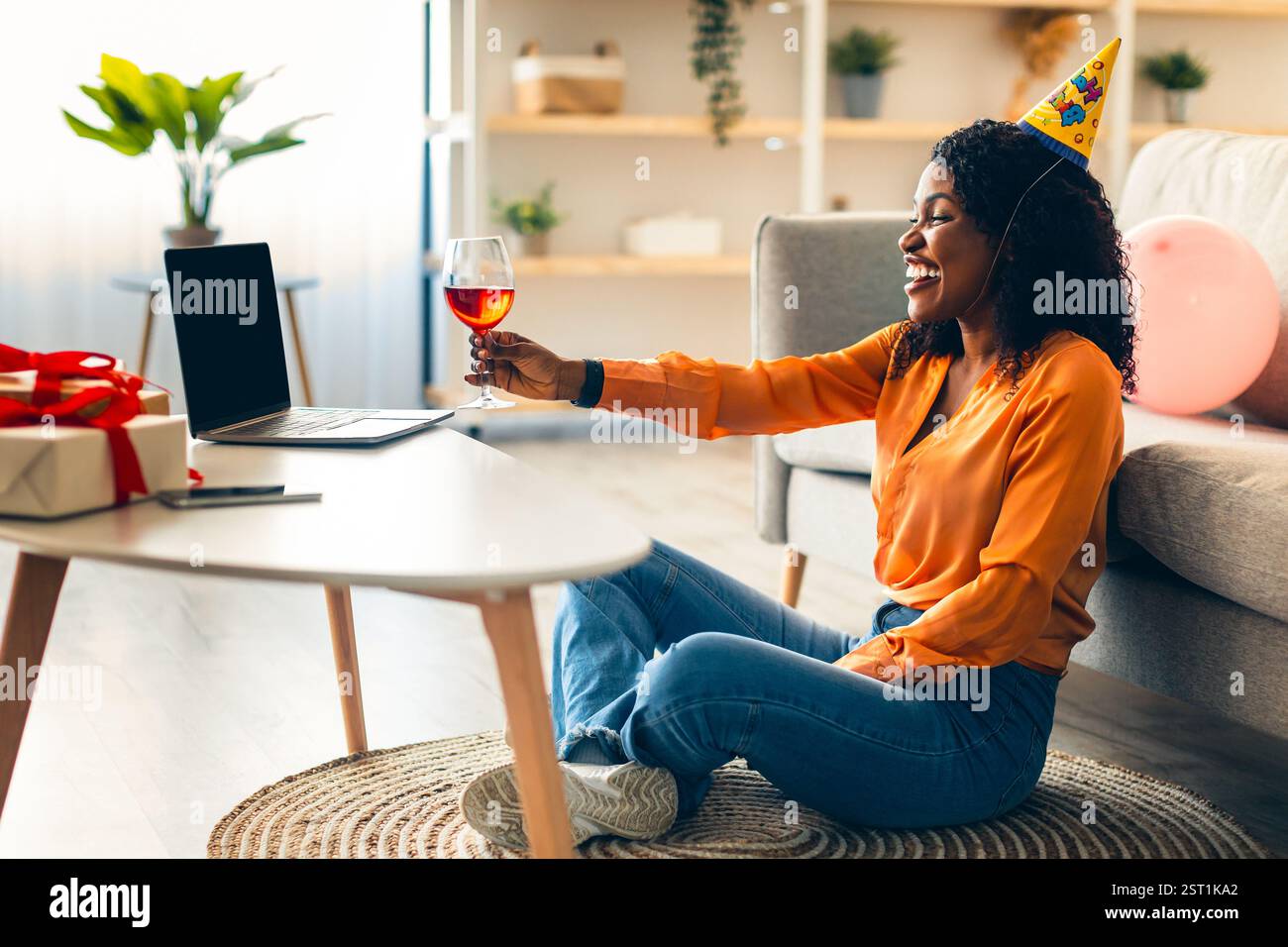 Black lady celebrating birthday hi-res stock photography and images - Alamy
