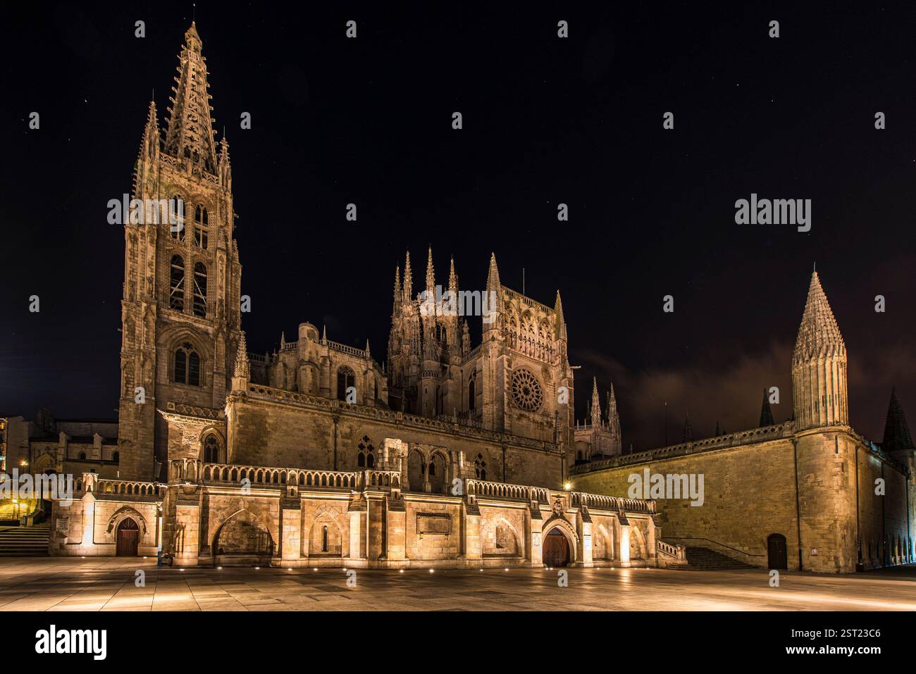 Catedral vieja de santa maría hi-res stock photography and images - Alamy