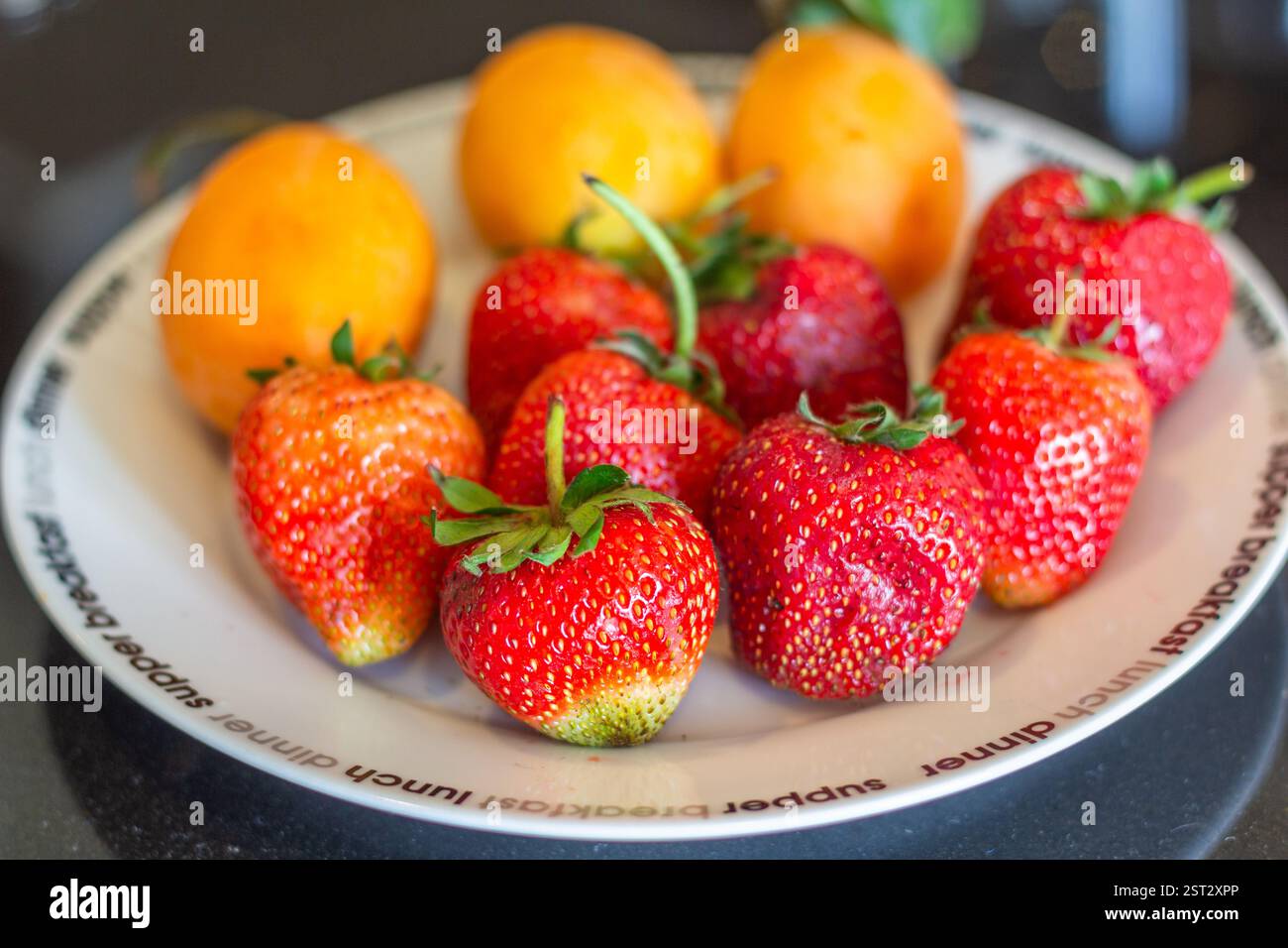 Strawberries in country kitchen hi-res stock photography and images - Alamy