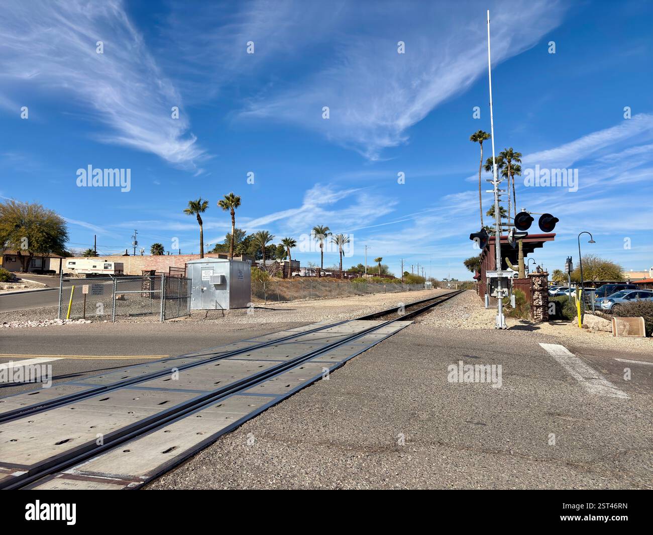 Railroad crossing signal lights hi-res stock photography and images - Alamy