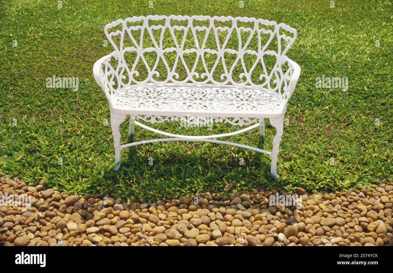 Cast iron bench Stock Photo - Alamy